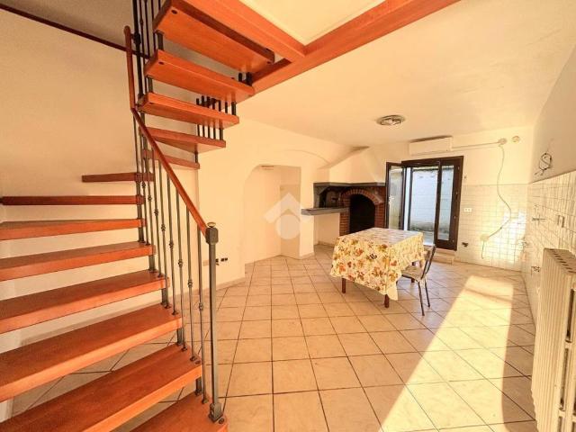 Casa indipendente in vendita a Montemurlo PO