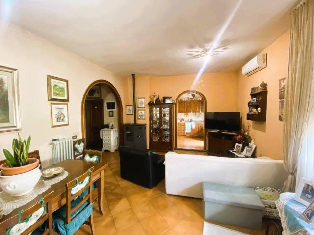 Casa indipendente in vendita a Montemurlo PO