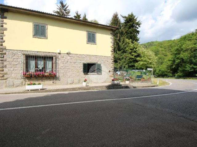 Casa indipendente in vendita a Montepiano, Vernio