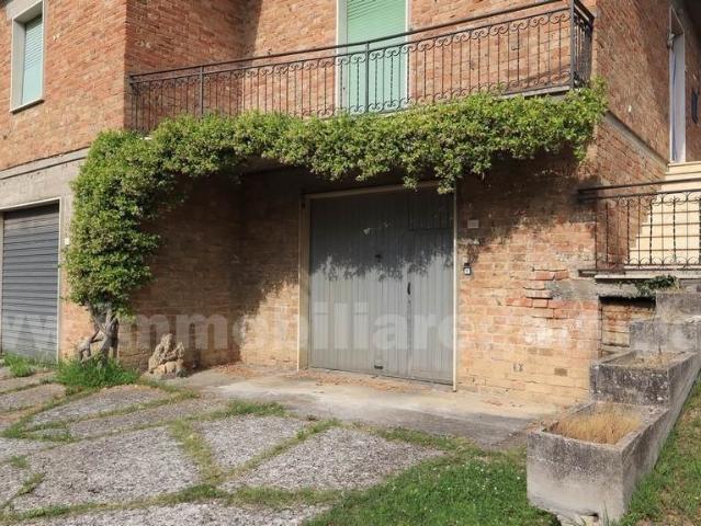 Casa indipendente in vendita a Montepulciano, Gracciano