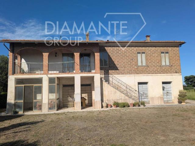 Casa indipendente in vendita a Montepulciano SI