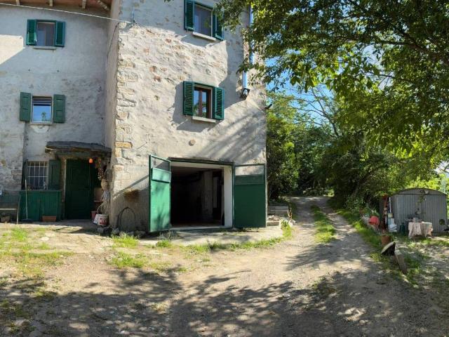 Casa indipendente in vendita a Monterenzio BO