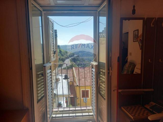 Casa indipendente in vendita a Monterosso Almo RG
