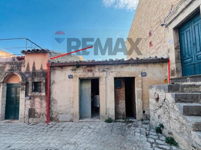 Casa indipendente in vendita a Monterosso Almo