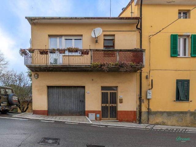 Casa indipendente in vendita a Monterotondo Marittimo GR