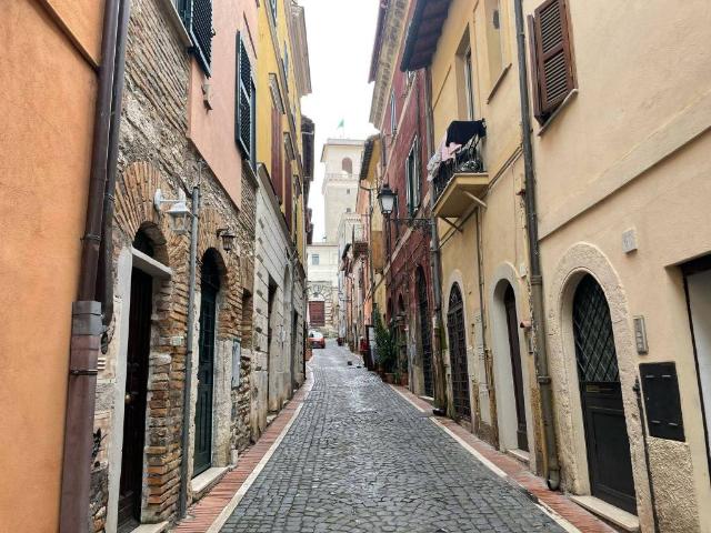 Casa indipendente in vendita a Monterotondo RM