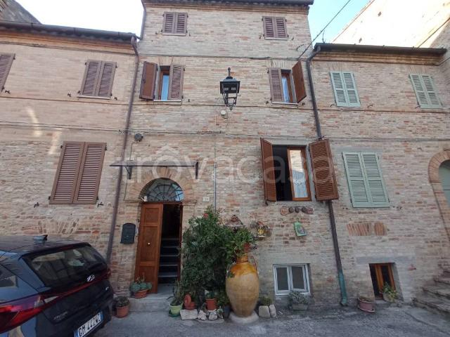 Casa indipendente in vendita a Monterubbiano via Francesco Sforza, 39