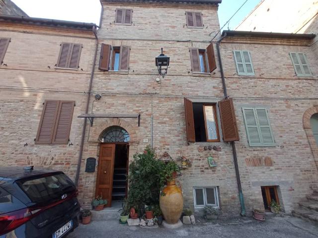 Casa indipendente in vendita a Monterubbiano FM