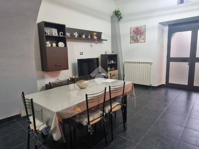 Casa indipendente in vendita a Montesarchio BN