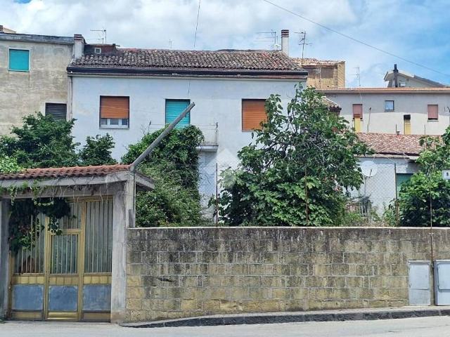 Casa indipendente in vendita a Montesarchio BN