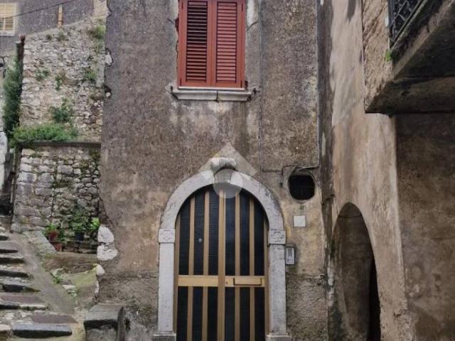 Casa indipendente in vendita a Montesarchio BN