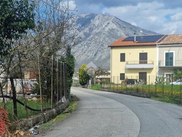 Casa indipendente in vendita a Montesarchio via nicola calipari