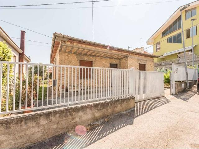 Casa indipendente in vendita a Montesilvano PE
