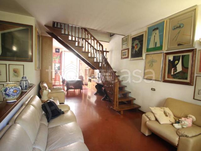 Casa indipendente in vendita a Montespertoli via Guido Martini