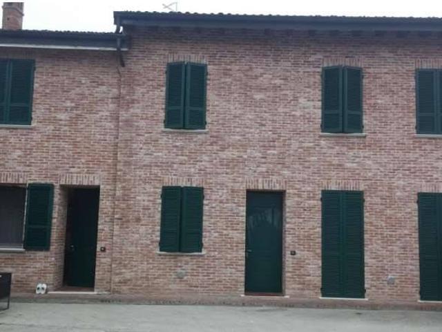 Casa indipendente in vendita a Monticelli d'Ongina PC