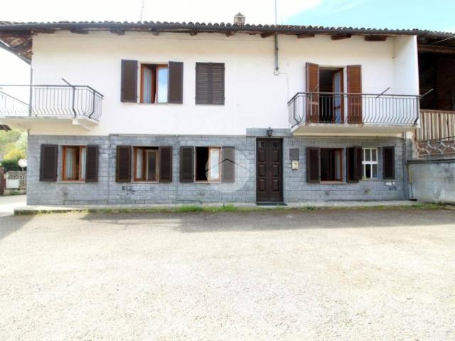 Casa indipendente in vendita a Monticello d'Alba CN