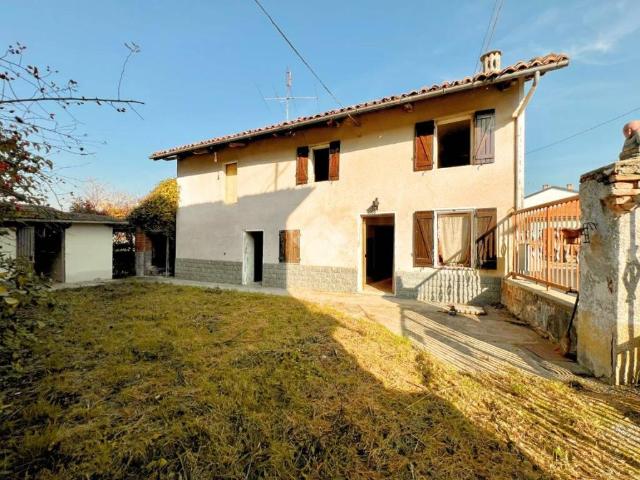 Casa indipendente in vendita a Montiglio Monferrato AT