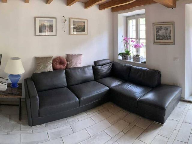 Casa indipendente in vendita a Montignoso MS
