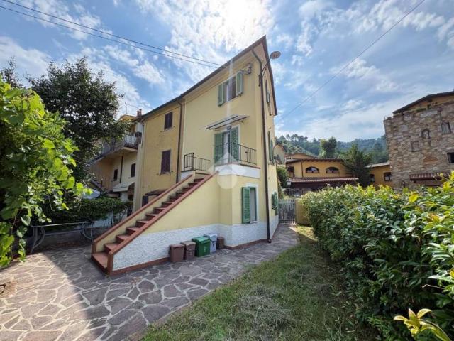 Casa indipendente in vendita a Montignoso MS