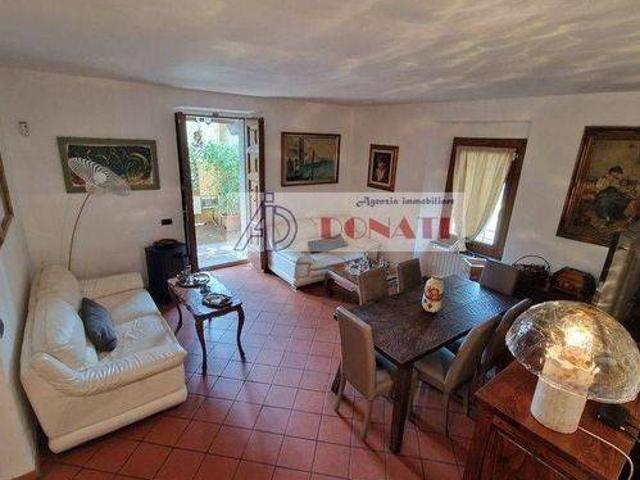 Casa indipendente in vendita a Montignoso MS