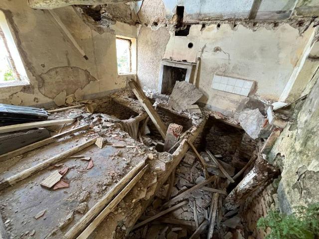 Casa indipendente in vendita a Montignoso MS