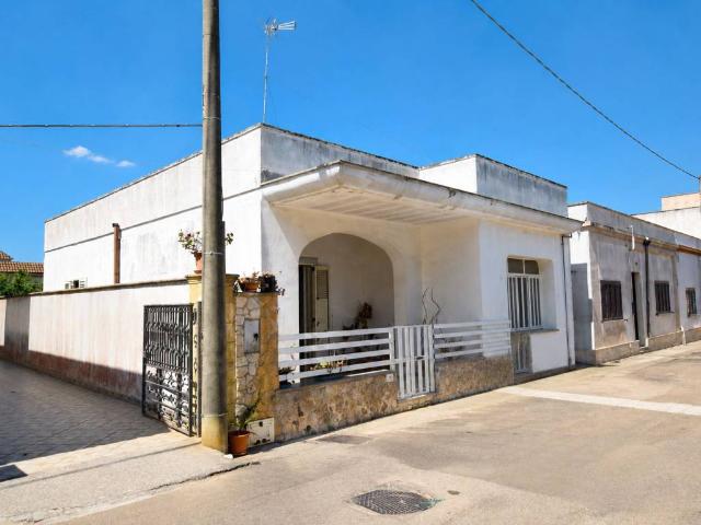 Casa indipendente in vendita a Morciano di Leuca LE