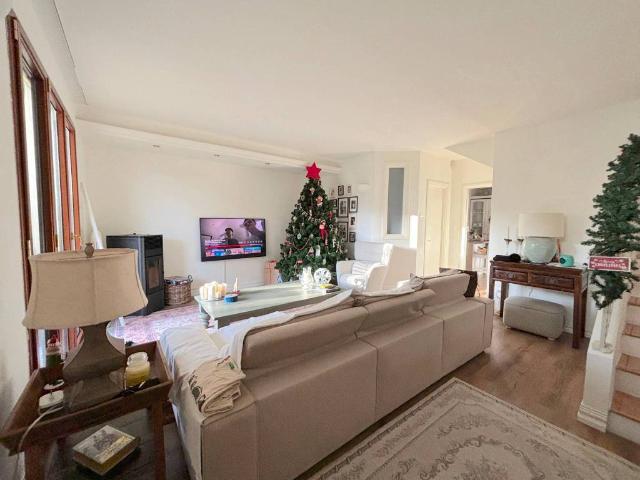 Casa indipendente in vendita a Morciano di Romagna RN