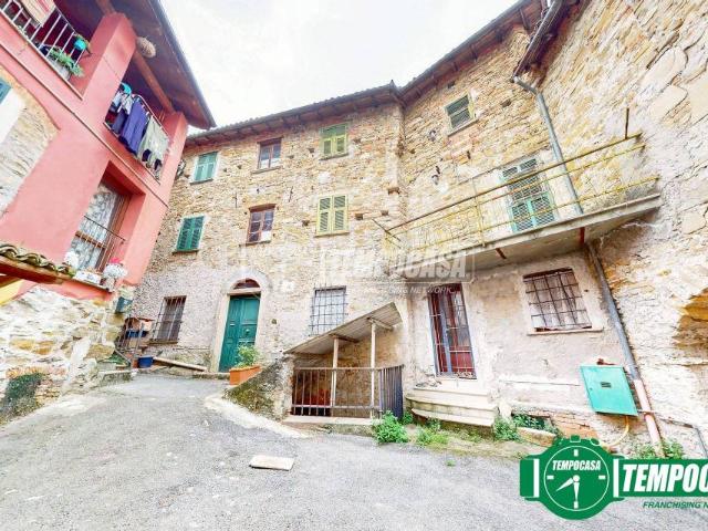 Casa indipendente in vendita a Mornese via Benso Domenico 42