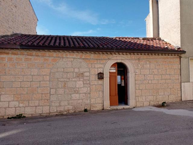 Casa indipendente in vendita a Morrone del Sannio CB