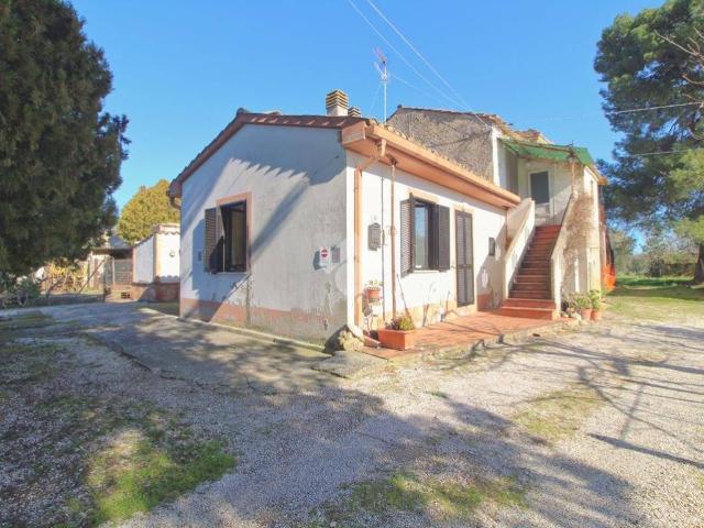 Casa indipendente in vendita a Mosciano Sant'Angelo TE