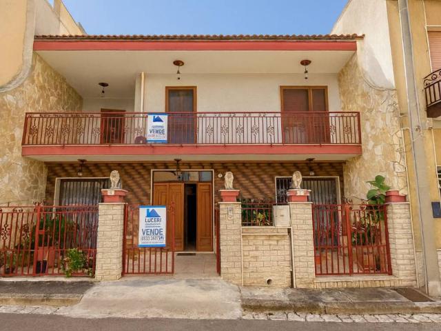 Casa indipendente in vendita a Matino LE