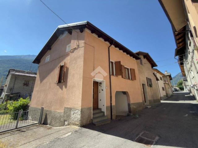 Casa indipendente in vendita a Mazzo di Valtellina via Albertinelli, 26