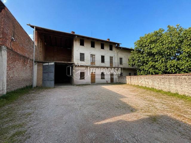 Casa indipendente in vendita a Mazze'