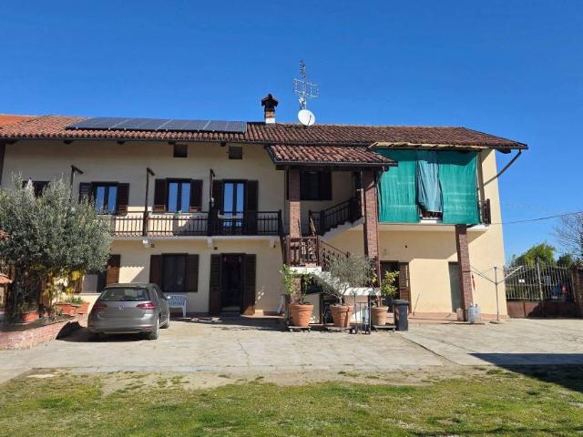 Casa indipendente in vendita a Mazzè TO