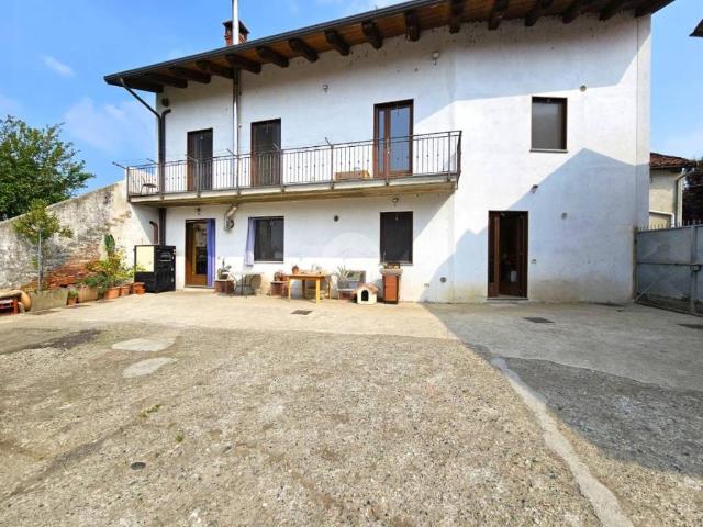 Casa indipendente in vendita a Mazzè TO