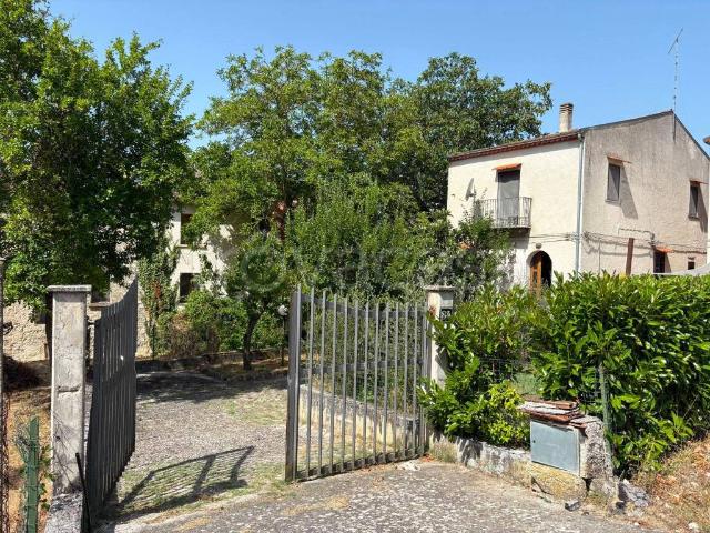 Casa indipendente in vendita a Macchiagodena