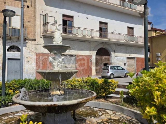 Casa indipendente in vendita a Maddaloni via Ponte Carolino, 372