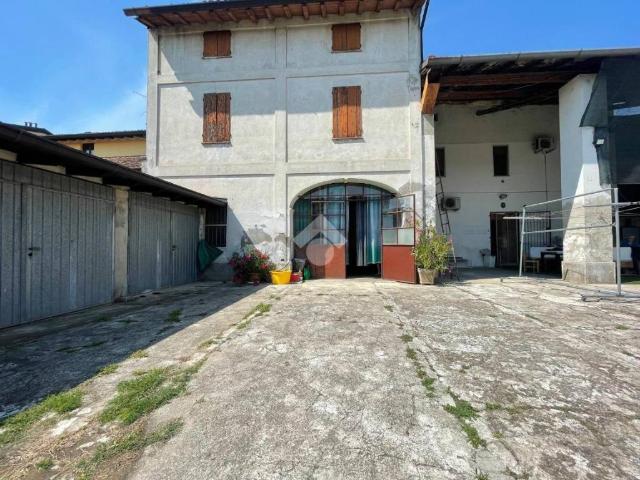 Casa indipendente in vendita a Madignano CR