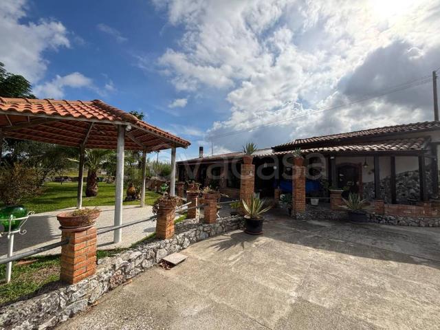 Casa indipendente in vendita a Maida