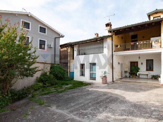 Casa indipendente in vendita a Mairano BS