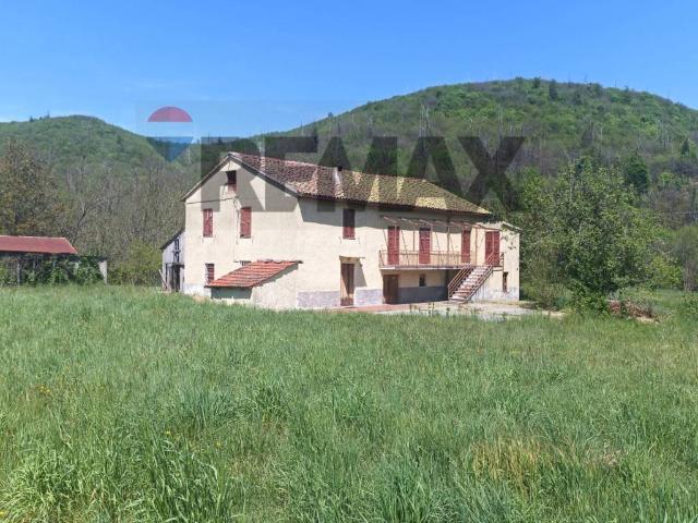 Casa indipendente in vendita a Mallare SV
