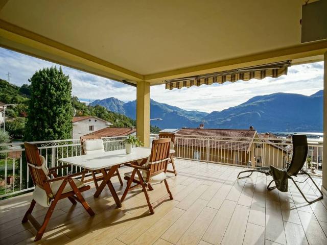 Casa indipendente in vendita a Mandello del Lario LC