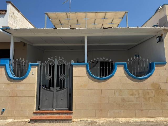 Casa indipendente in vendita a Manduria via anzio 9