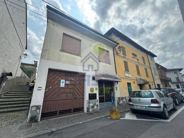Casa indipendente in vendita a Manerbio BS