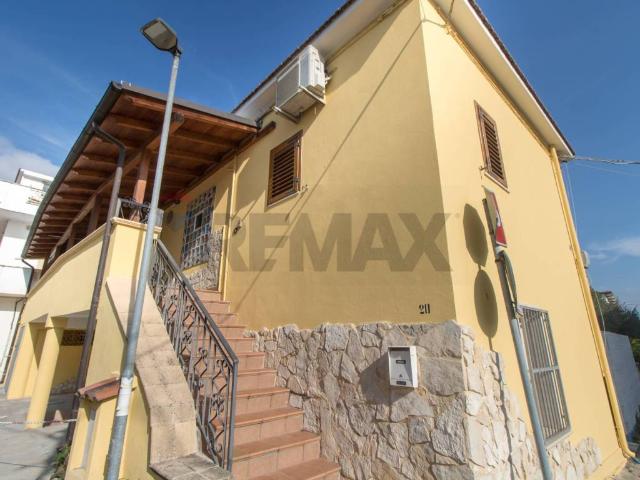Casa indipendente in vendita a Manoppello PE