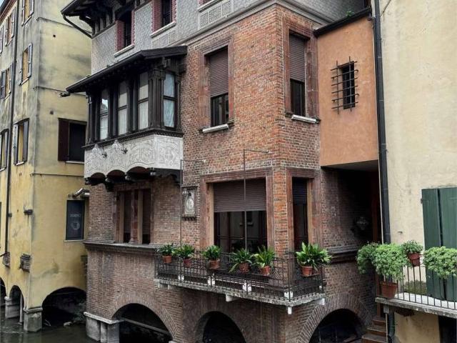 Casa indipendente in vendita a Mantova MN
