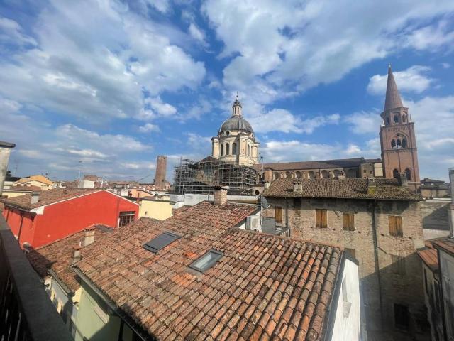 Casa indipendente in vendita a Mantova MN