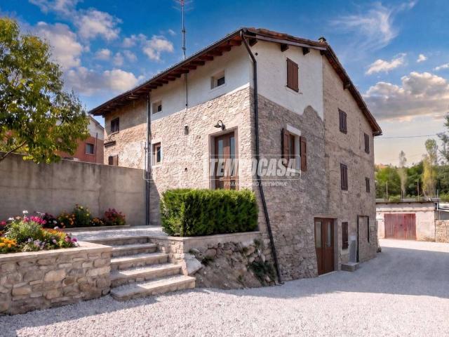 Casa indipendente in vendita a Marano sul Panaro MO