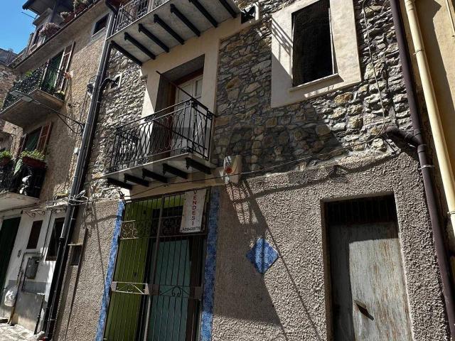 Casa indipendente in vendita a Marineo