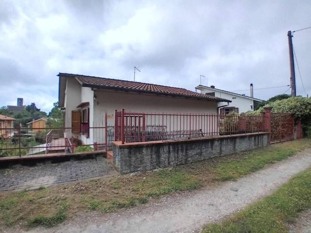 Casa indipendente in vendita a Marliana PT